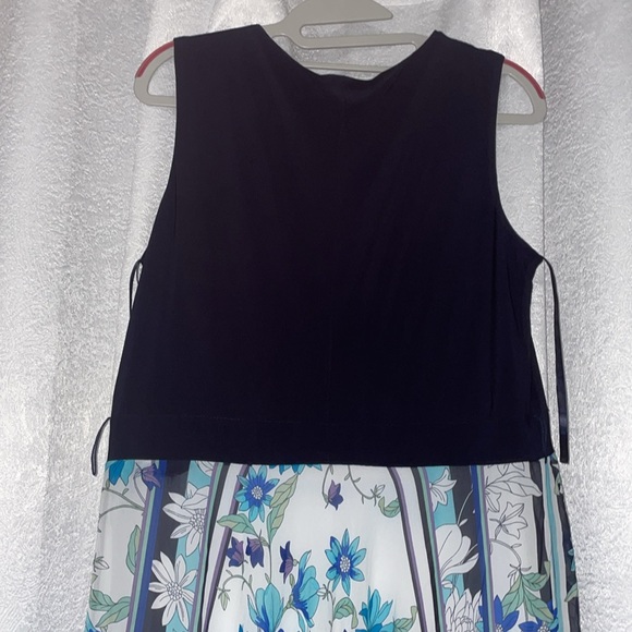 Blue Patterned Maxi Dress - Picture 5 of 8